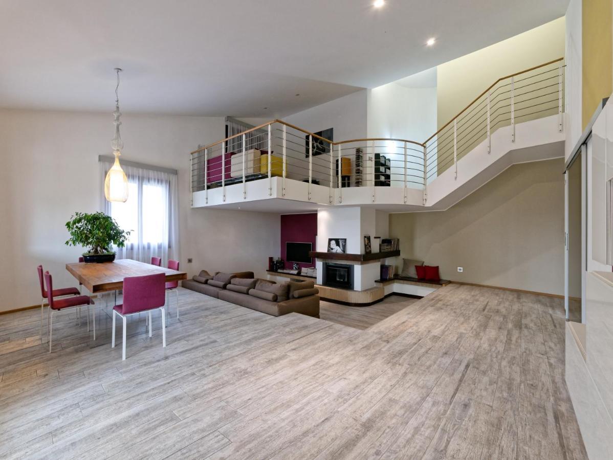 Nifty Intera Villa Con Piscina Relax, Idromassaggio E Sauna Muscletto Ngoại thất bức ảnh