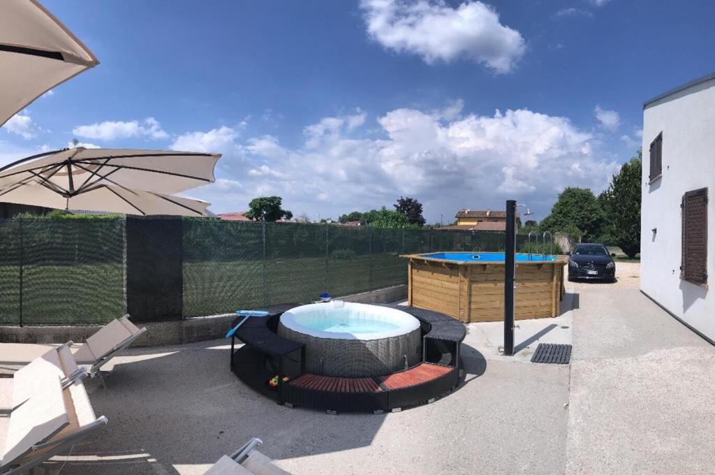 Nifty Intera Villa Con Piscina Relax, Idromassaggio E Sauna Muscletto Ngoại thất bức ảnh